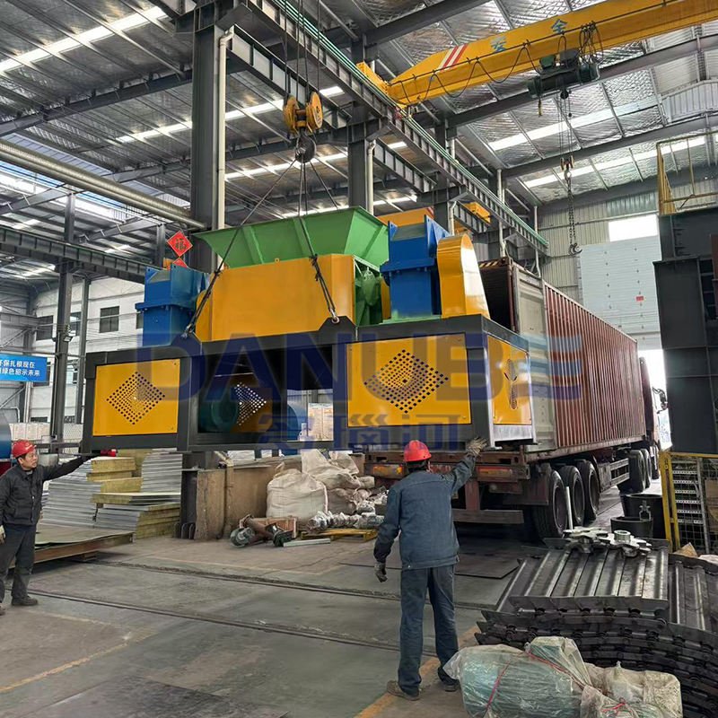 Double Shaft Tire & Plastic Shredder Machine