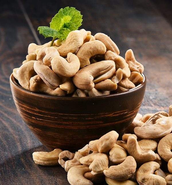 Premium Organic Vietnamese Cashews – Raw & Vacuum Packed
