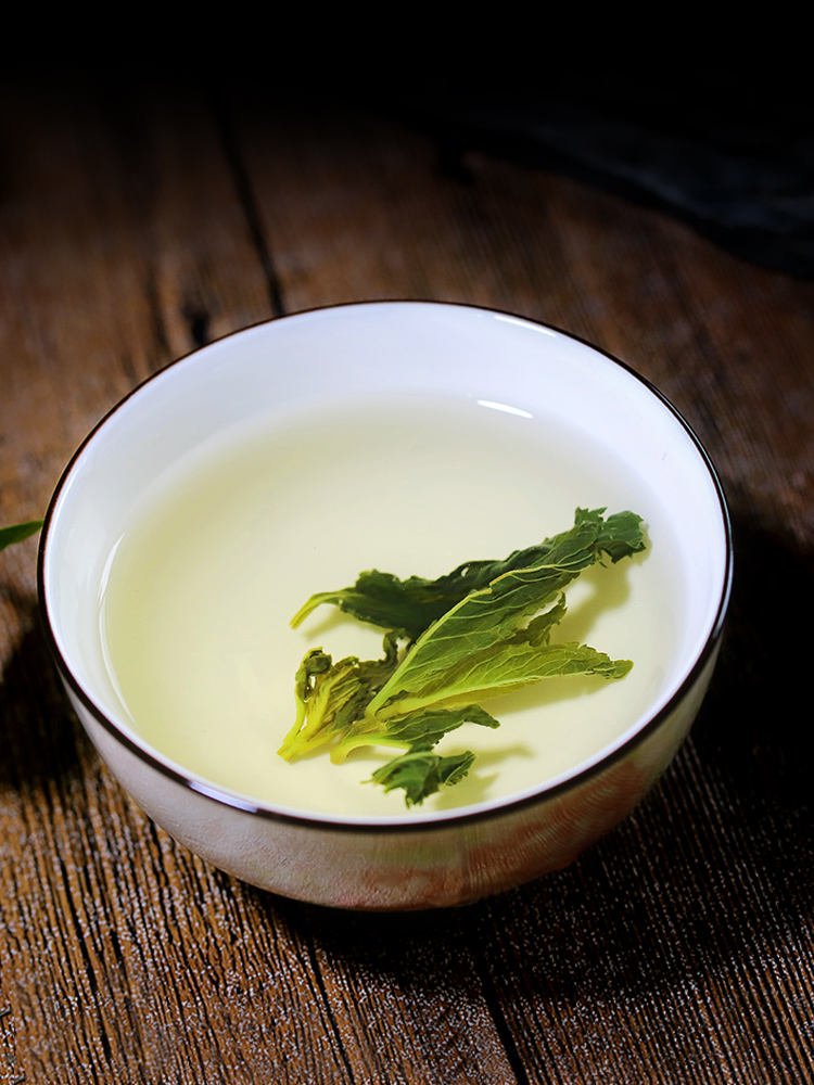 High Grade Mint Tea Dried Whole Leaves Strong Aroma Supports Respiratory Health Factory Price