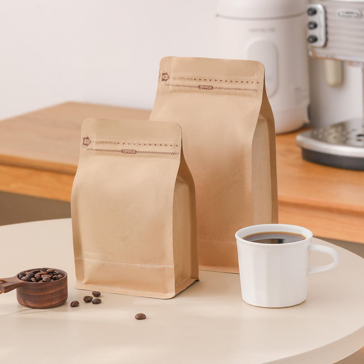 Low MOQ Recyclable Matte Black Foil Coffee Bean Zipper Packaging Paper Bags Flat Bottom 12Oz 16Oz 5Lb 250G 500G 1Kg Valve Food