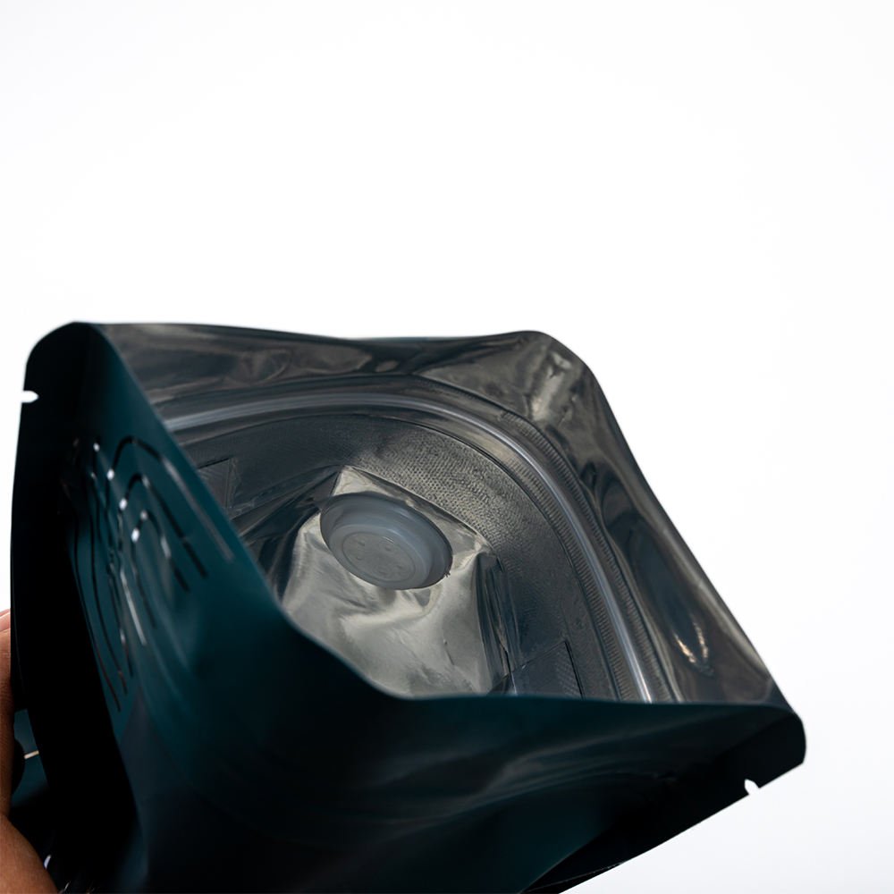 Kraft Paper Coffee Bean Bags 250g-1kg Bottom Gusset Heat Resistant Smell Proof Recyclable BOPP/VMPET/PE Zipper Top Valve Food