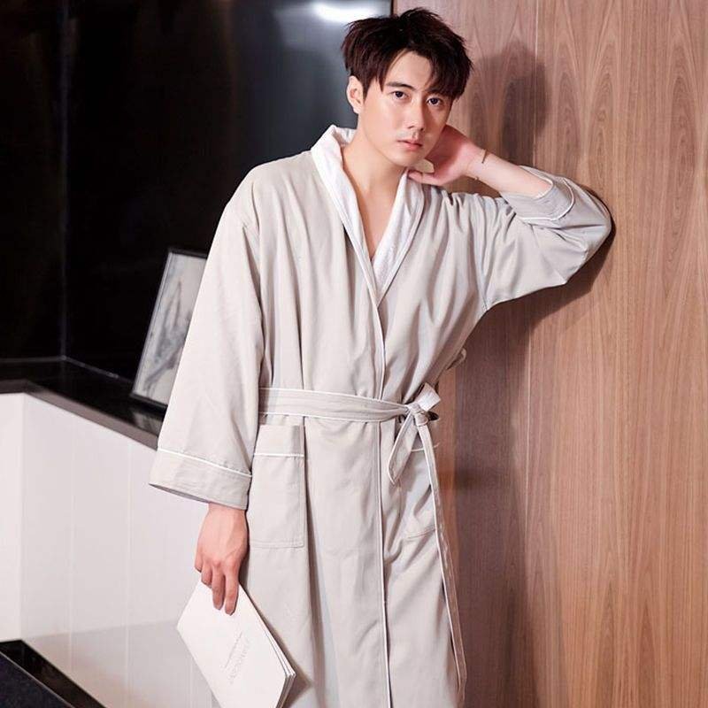 Factory Custom Logo Bath Robe Luxury Polyester Silk Pajamas Hotel Logo Silk Bathrobes