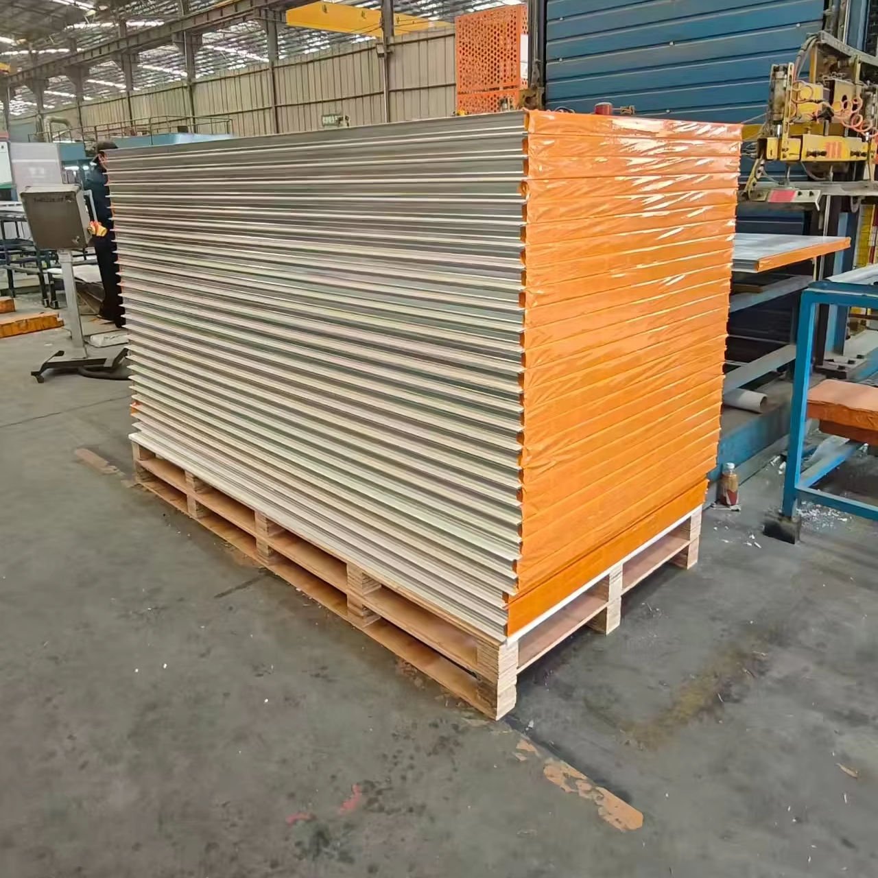 Practical Fireproof High-load-bearing Metal Rock Wool Sandwich Panels for Warehouse Wall Insulation Eco-Friendly 2-Year Warranty