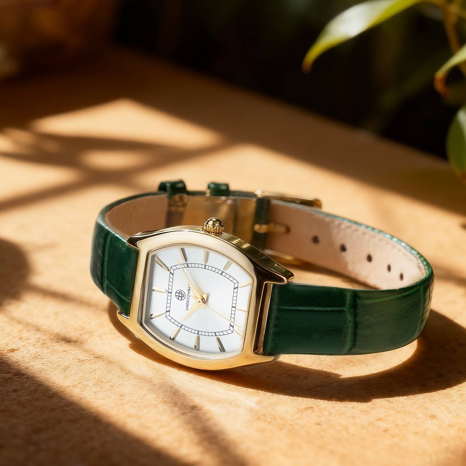 Undecember ODM/OEM Crafted Square Ladies Quartz Watch Mother of Pearl Daily Quartz Watch