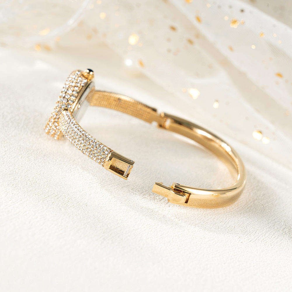 SUNLIFEX QT1043 Luxury Oval Bathtub Bracelet Watch for Women Full Diamond Inlaid Fashion Quartz Wristwatch Wholesale Hot Sale