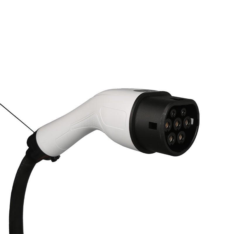 New Outdoor 16A 3.5KW 220V IP55 Electric Vehicle Discharger Gun Type1/Type2/GBT Compatibility CE/TUV Certified -30~+50 Operating