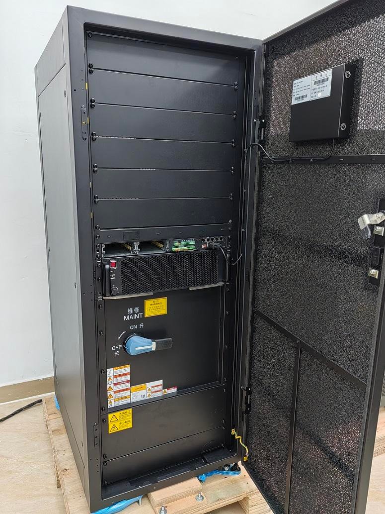 200kVA 3-Phase Modular Online UPS 0ms Transfer Time LCD Display Maintenance-free Lead Acid Pure Sine Wave RS232/485 for Medical