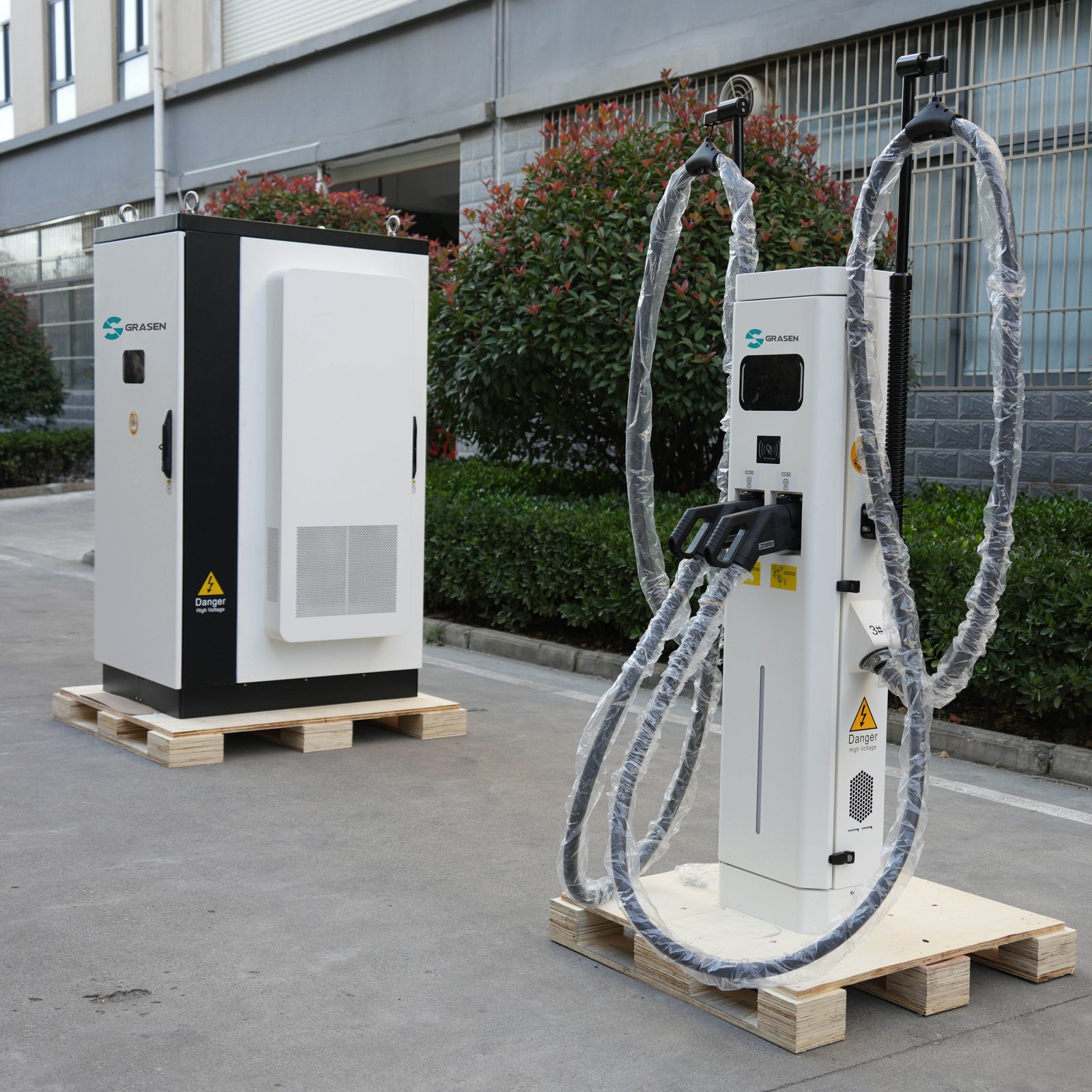 240kW-480kW Split-type EV Charger CCS2 CCS1 GBT OCPP 1.6J Software APP EV Fast Charging Station for Business