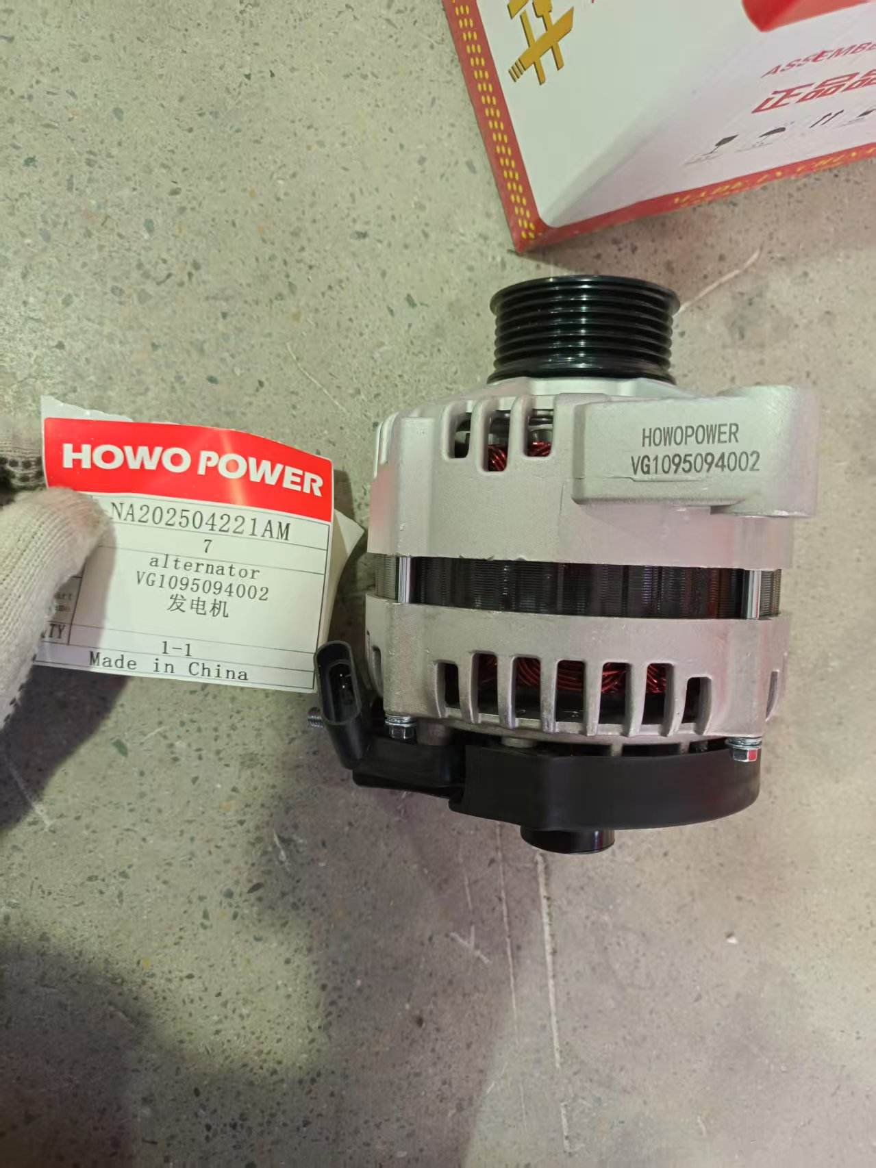 Original Quality HOWO SINOTRUK FAW FOTON Truck Parts WG2210100018 Output Flange Gear Axle Shaft Accessories for Heavy Trucks