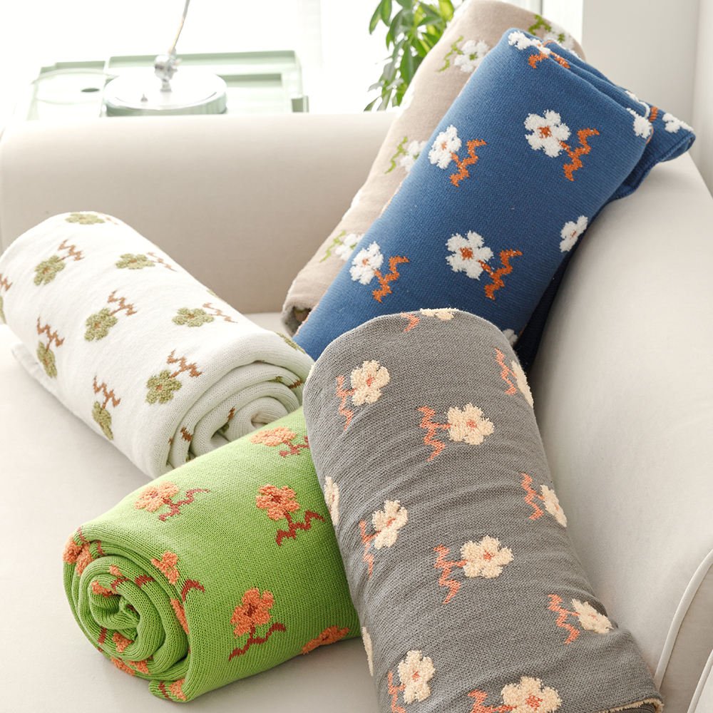 Wholesale Cheap Custom Comfy Soft Throw Knitted Blanket for Home Decoration Sofa Couch