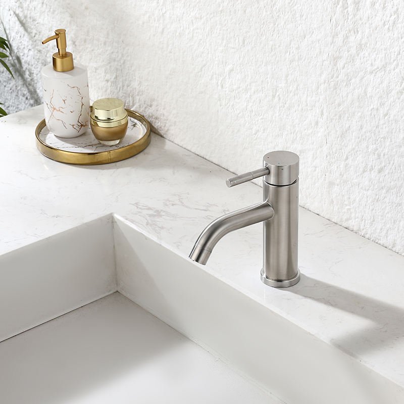 DLSEN Contemporary Single Hole Deck Mounted Brass Bathroom Faucet Blackened Ceramic Valve Core Single Handle Gym 3-Year Warranty