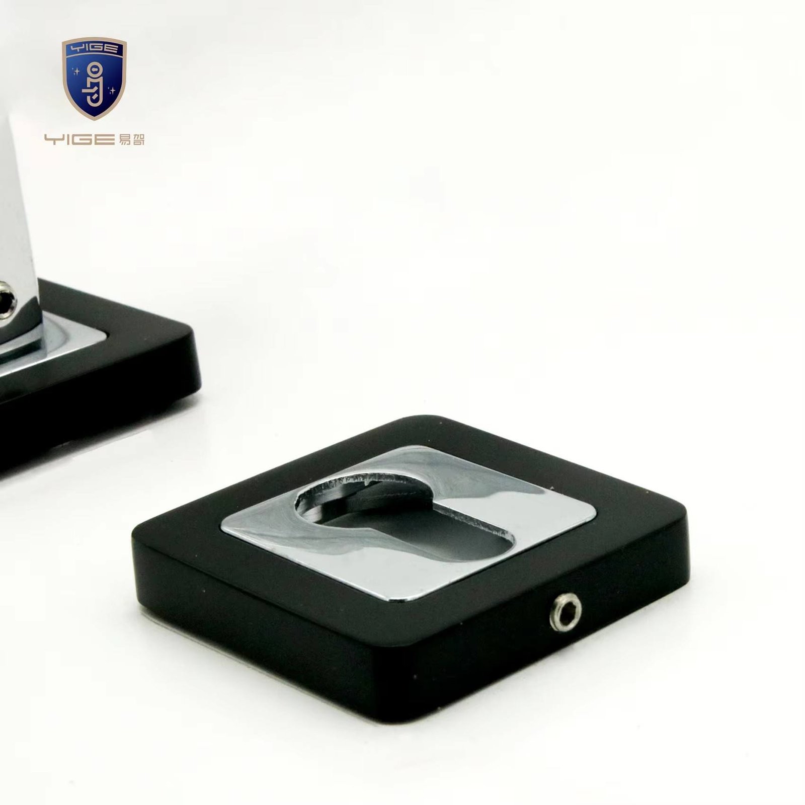 Factory Direct Modern Design Black Zinc Alloy Split Door Lock Handle With Lock Cover for Wooden Door Lock Accessories