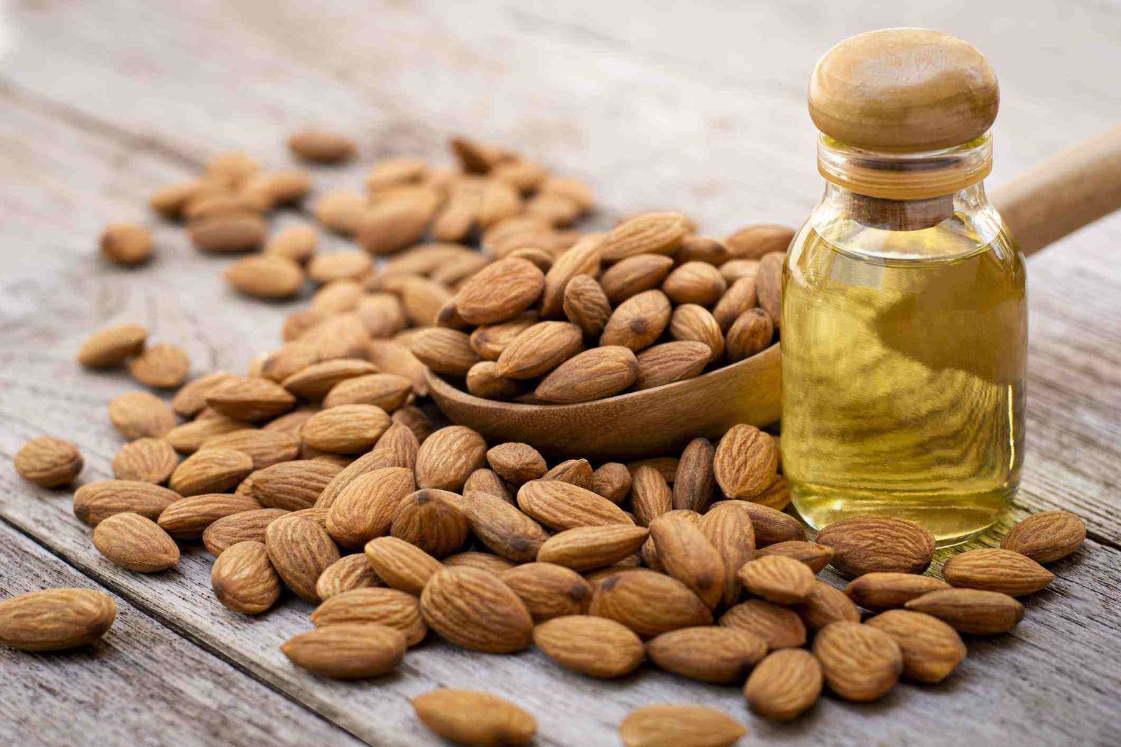 Factory Provide Bulk Carrier Oil High Quality 100% Pure Natural Sweet Almond Oil