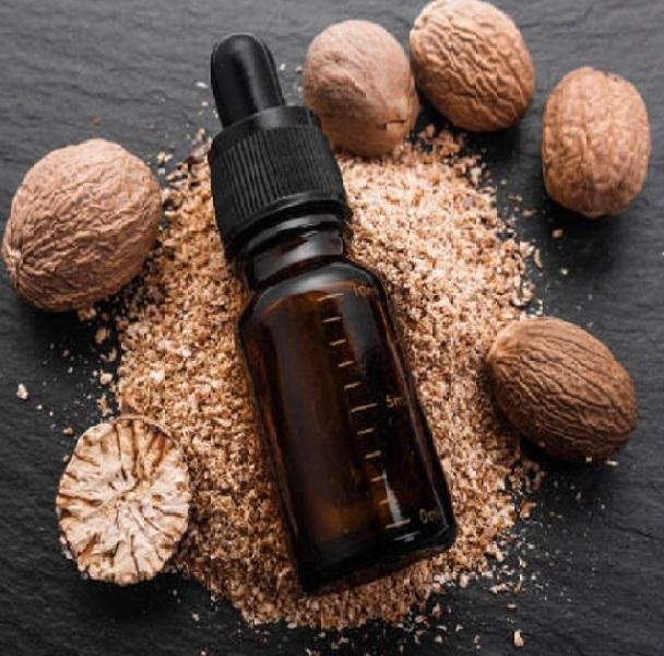 Nutmeg Essential Oil 100% Pure Natural | Seeds Extract | Manufacturer & Global Supplier India