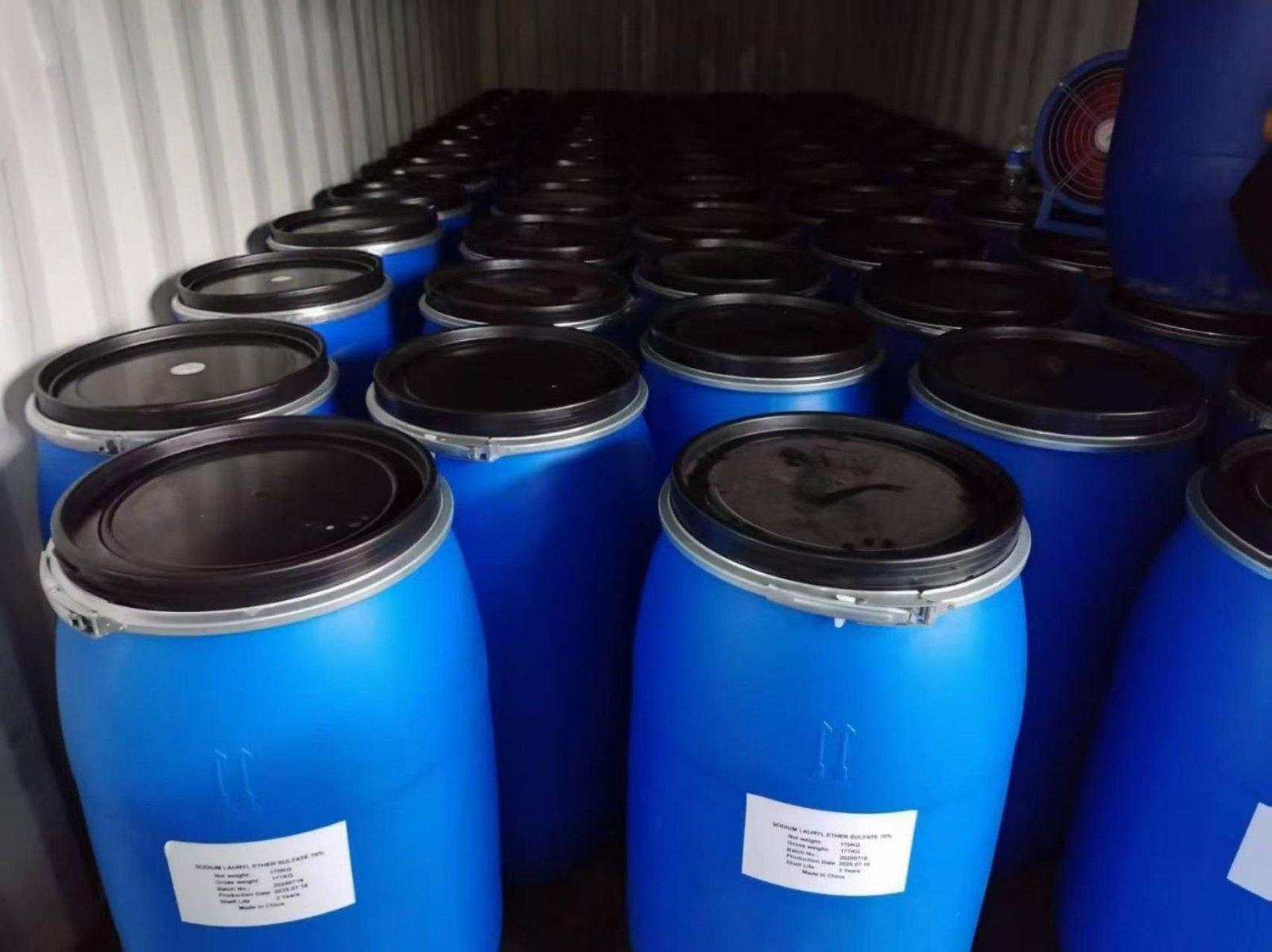 High Quality 70% SLES (Sodium Lauryl Ether Sulfate) Skin Care Detergent Solvent Raw Material SLES 70%