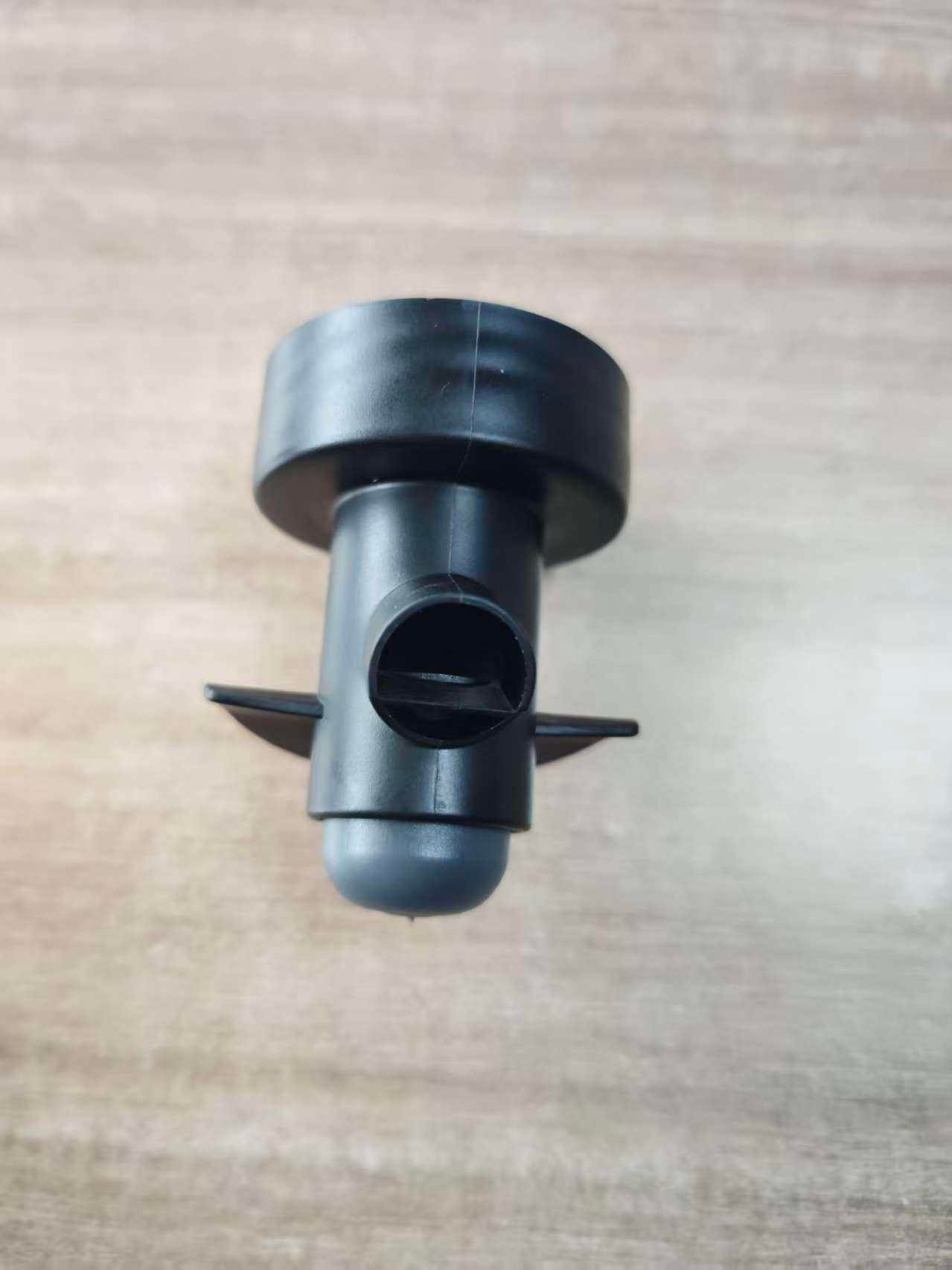 Plastic Faucet for Bottle and Easy to Drinking Water