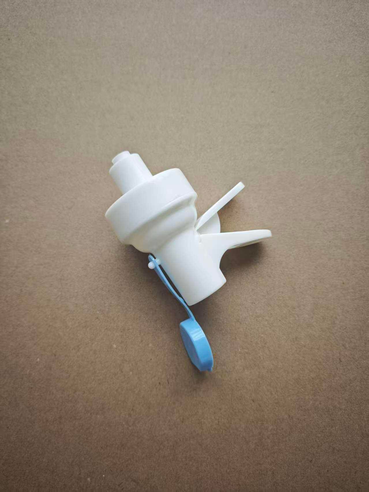 FAUCET for BOTTLE C and EASY to DRINK WATER WITH 5 GALLON BOTTLE