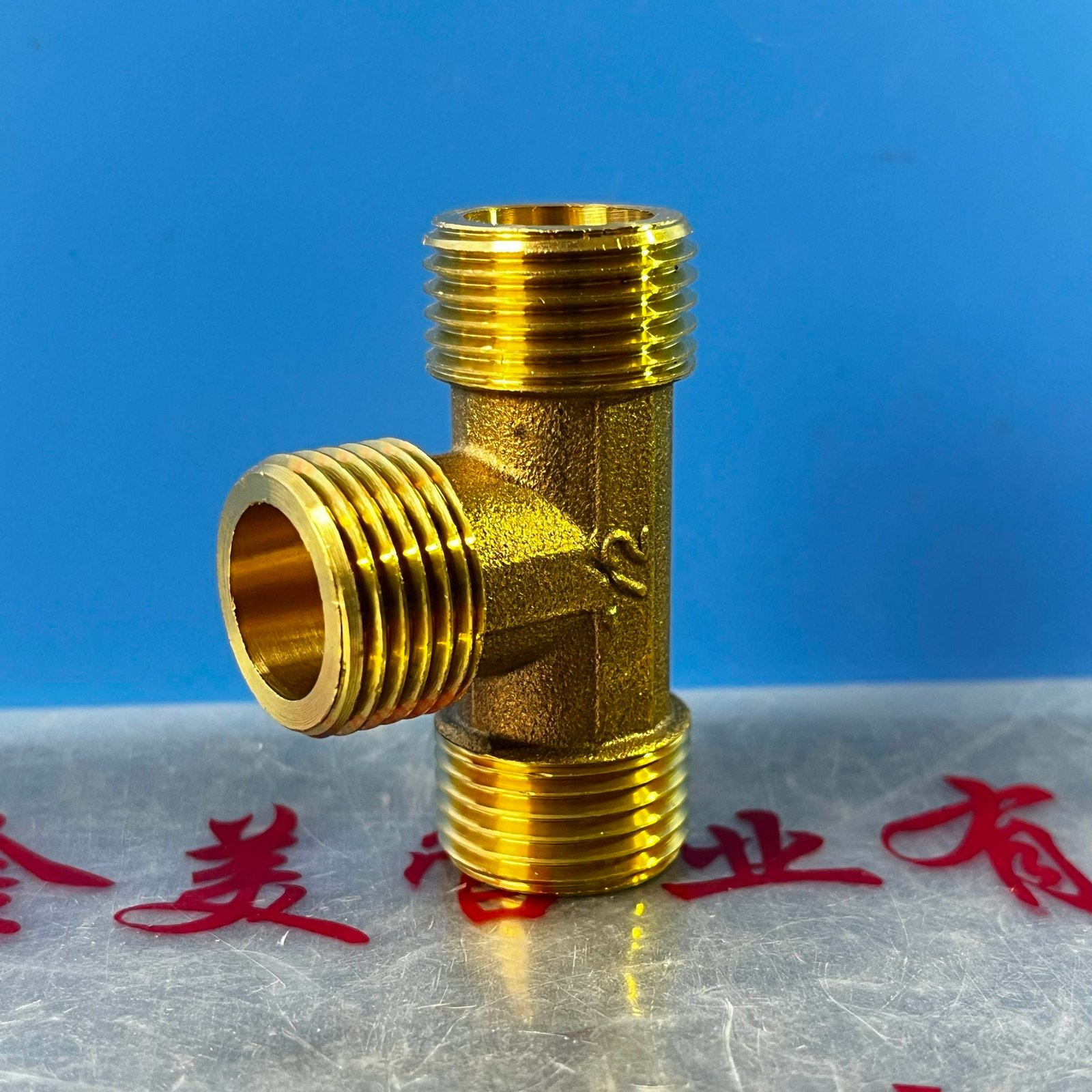 NFJM High Pressure Brass NPT 3 Way Connector Polished Equal Adapters 1/2 METRIC Casting Technique