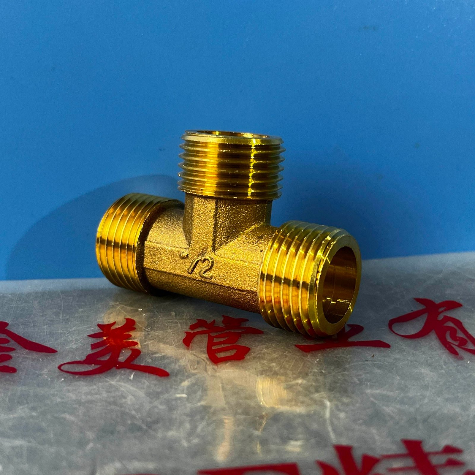 NFJM High Pressure Brass NPT 3 Way Connector Polished Equal Adapters 1/2 METRIC Casting Technique