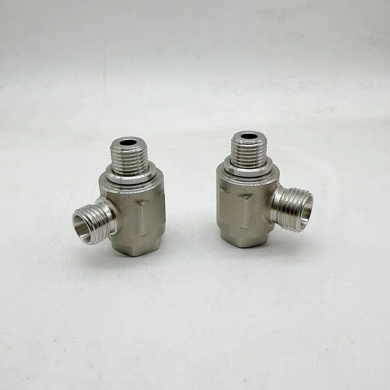 Hydraulic WH-R Articulated Joint DIN Ferrule Stainless Steel Adapters CASTING Technics Square Surface Equal Head Smooth
