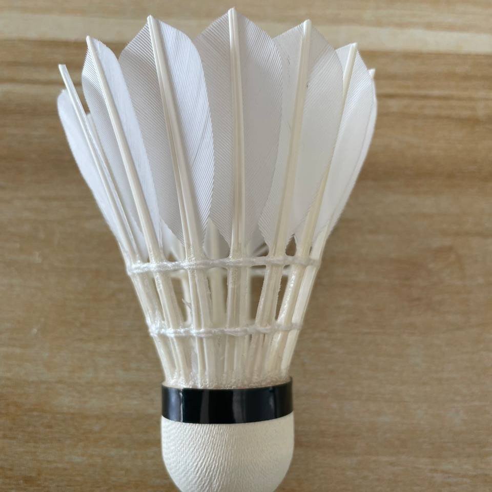 Shuanglang Badminton Shuttlecock Sample Balls. Please Consult Customer Service Before Ordering.