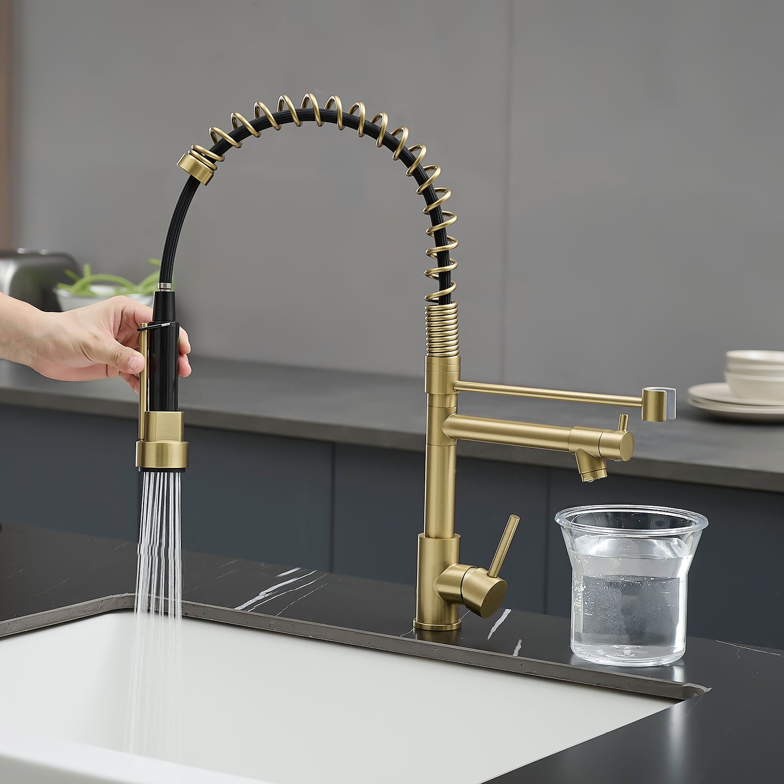 For Modern Single-Handle 304 Stainless Steel Kitchen Faucet Ceramic Valve Core Single Brushed Gold Finish CUPC Certification