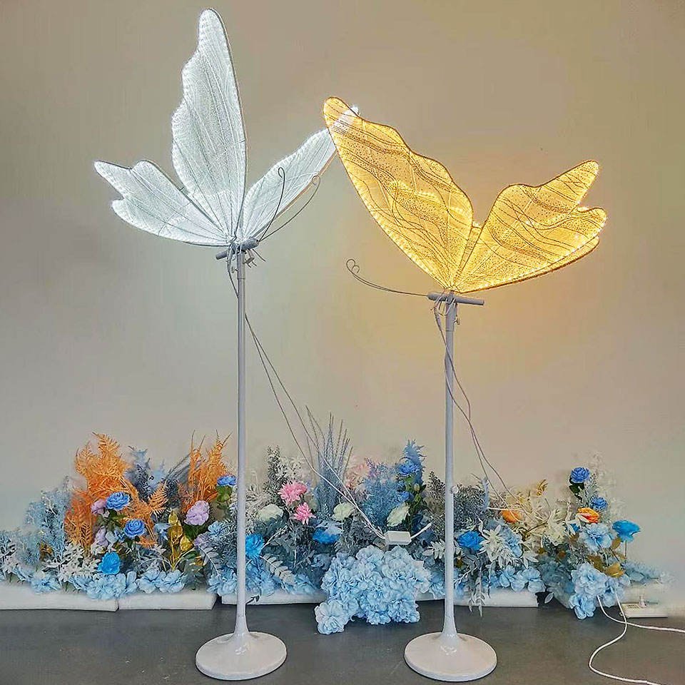 Wedding Props Road Lead Electric Luminous Butterfly Wings Party Events Decor LED Butterfly Wedding Lights with Movement