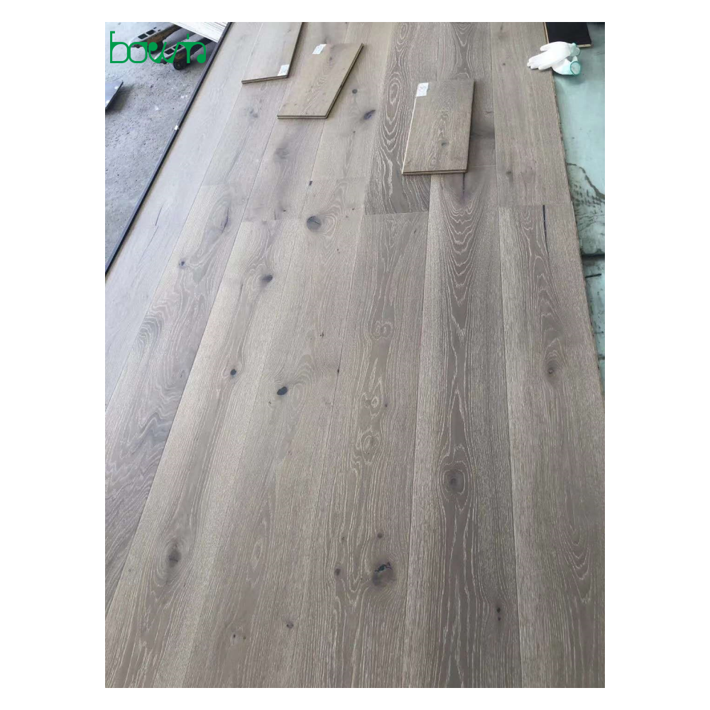 High Quality Brushed Oak Plank Multilayer Waterproof Modern Engineered Hardwood Flooring for Living Room & Basement Use