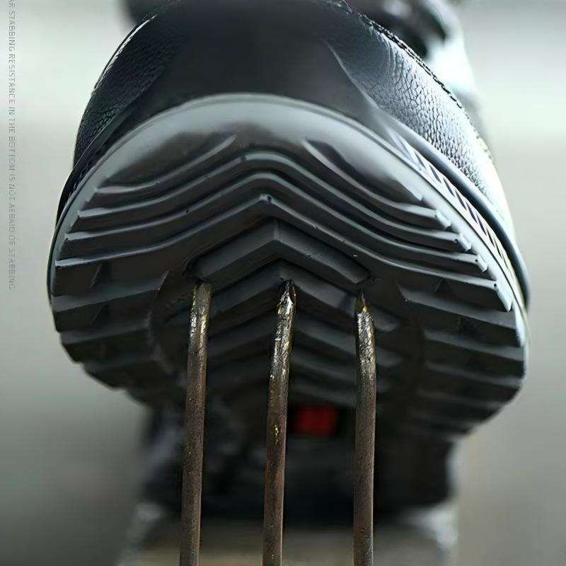 Four Seasons Lightweight Safety Shoes Anti Static Protective Footwear Oil Resistant Work Shoes for Men