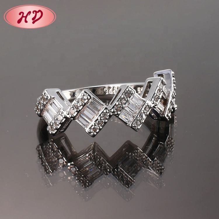 Unique Gift Items High Quality Ring Gold/ Silver Ring Woman/ Finger Rings