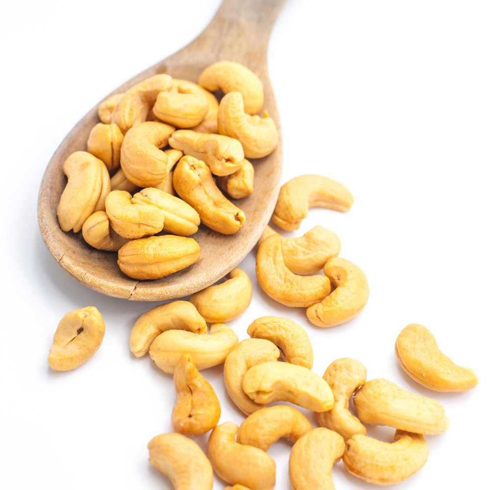 Good Quality Premium Grade W320 Raw Cashew Nuts 100% Pure Dried Bulk Snack UK Origin 24 Months Shelf Life