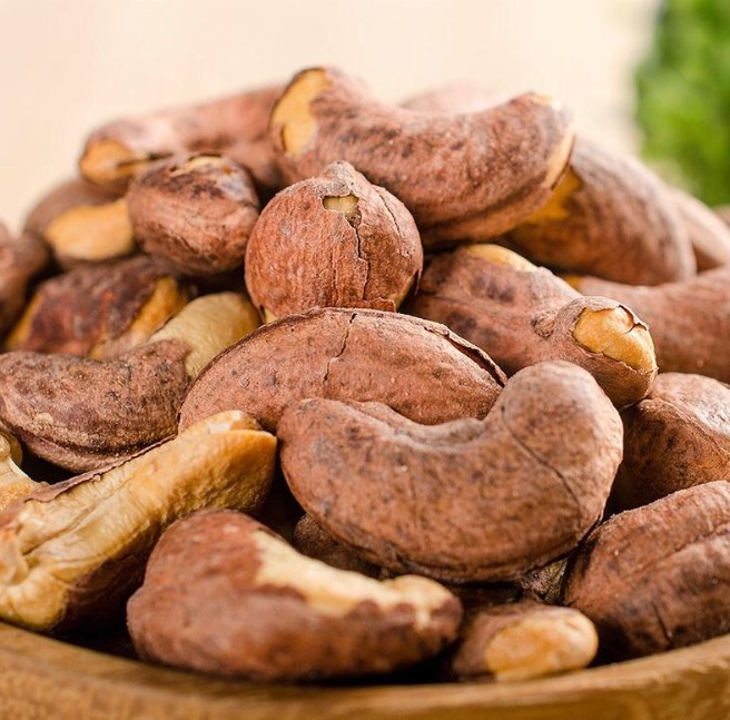 Wholesale Salty Roasted Flavor Dried Fruit Cashew Nuts Yummy Snack