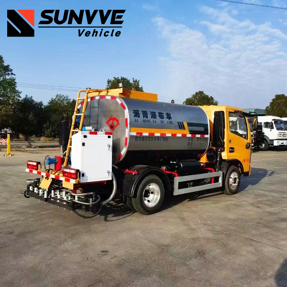 Dongfeng Dolica 4cbm 4Ton 136 132 HP Blue Plate Intelligent Asphalt Distributor Truck