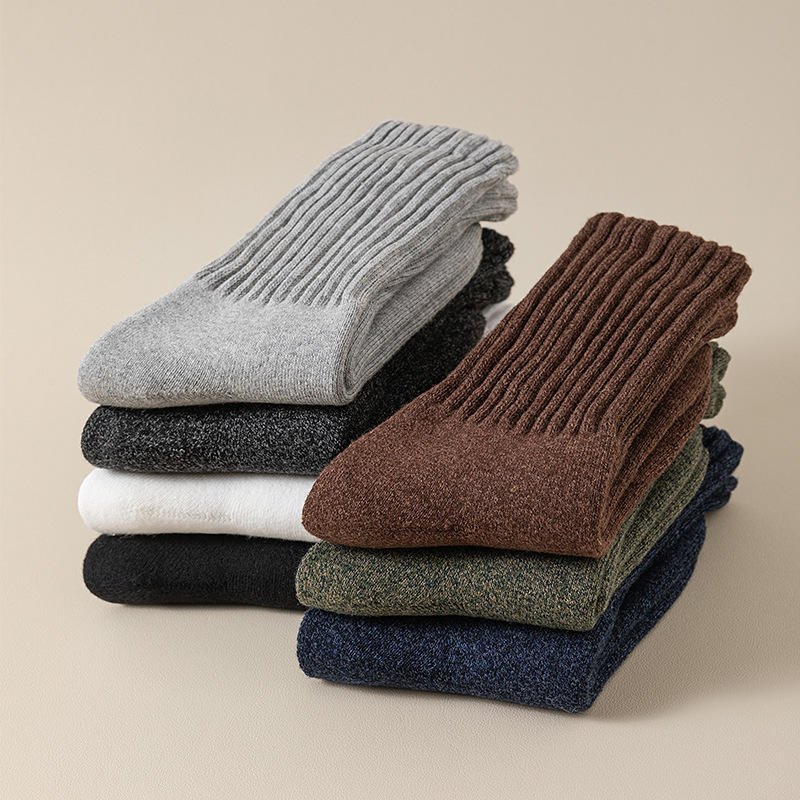 Wholesale Men's Thick Cotton Sport Socks Terry Cushion Athletic Socks for Basketball Breathable Anti-odor Mid-Calf Crew Socks