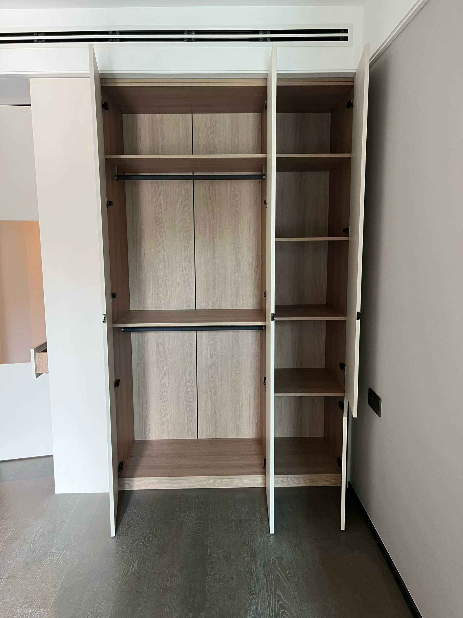 White Wardrobe with Drawers Whole House Design Large Wardrobe Closet for Apartment and Villa