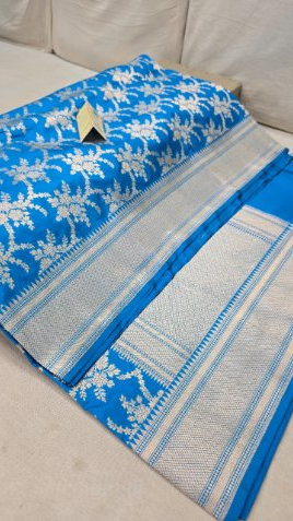 Handloom Silk Saree with Blouse Piece