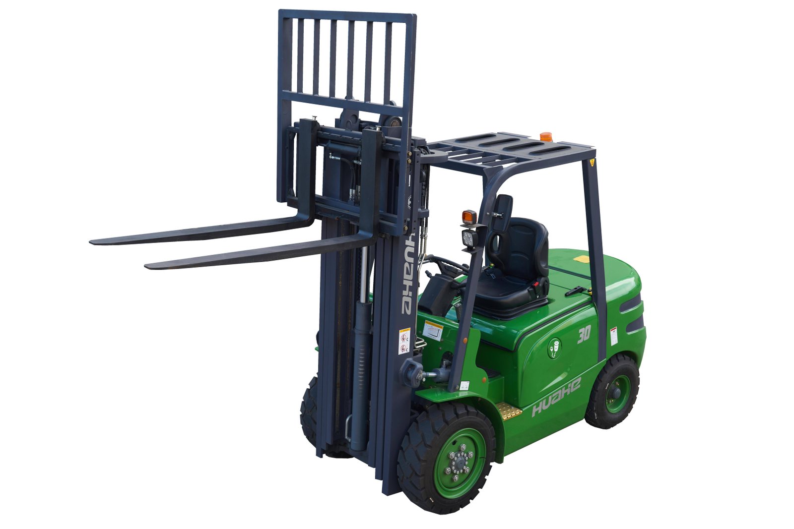The Brand-new Three-ton Lithium Battery Forklift Is Standard Equipped with an 80V/350Ah Battery.