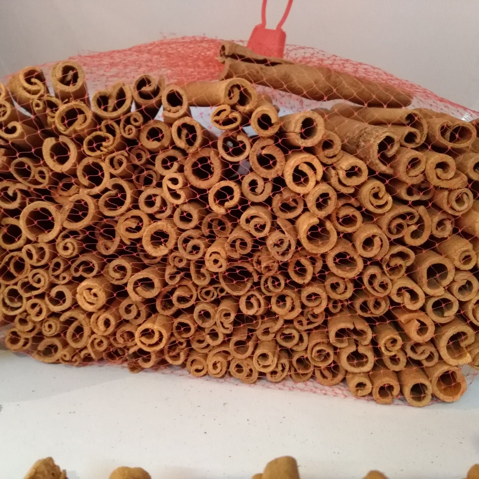 Wholesale Mixed Spices and Seasonings Dried Raw Cassia and Crushed Cinnamon Single Herbs & Spices Spicy