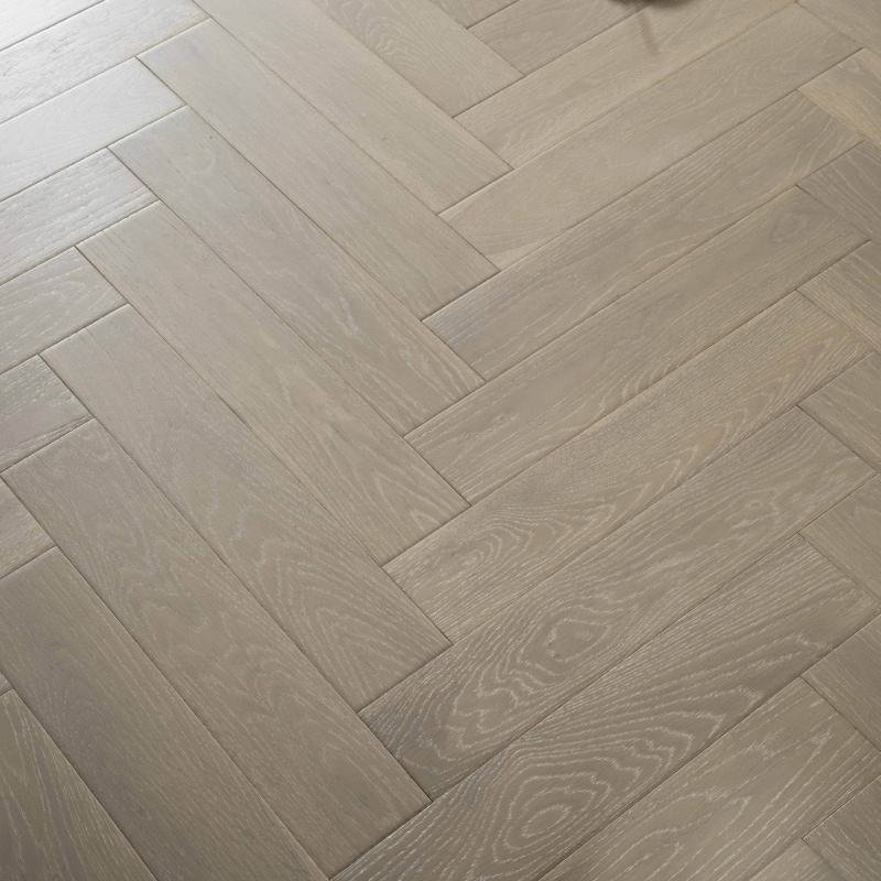 China Supplier Full Solid Timber Brushed White Oak Parquet Herringbone Wood Flooring Light Color Finished Hardwood Floors