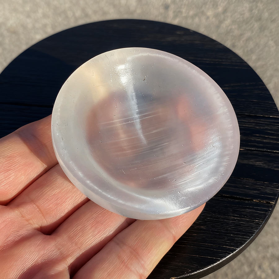 Natural Stone Carved Crystal White Selenite Mini Bowl Healing Stone Mascot Ornament for Home Decoration