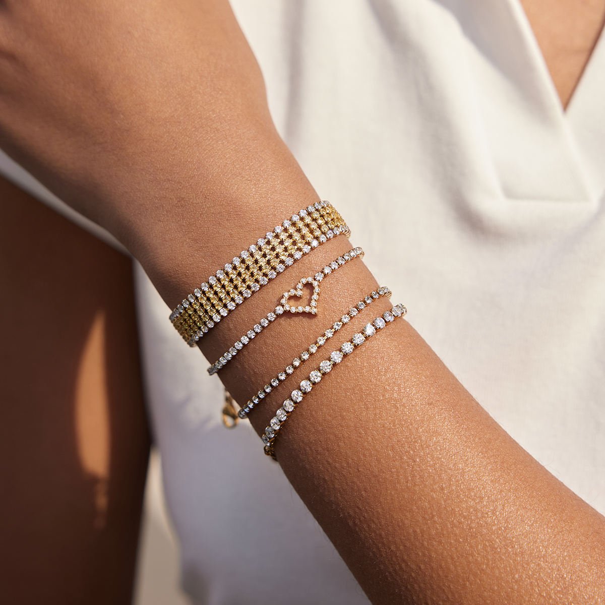 J&D 18K Gold Plate Stainless Steel Bracelet Waterproof Classic Cubic Zirconia Tennis Chain Bracelet