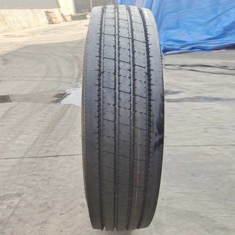 General Tyre Pakistan Lionstone/Longmarch Brand Tyre for Truck and Bus 11r 22.5 Radial Truck Tyre