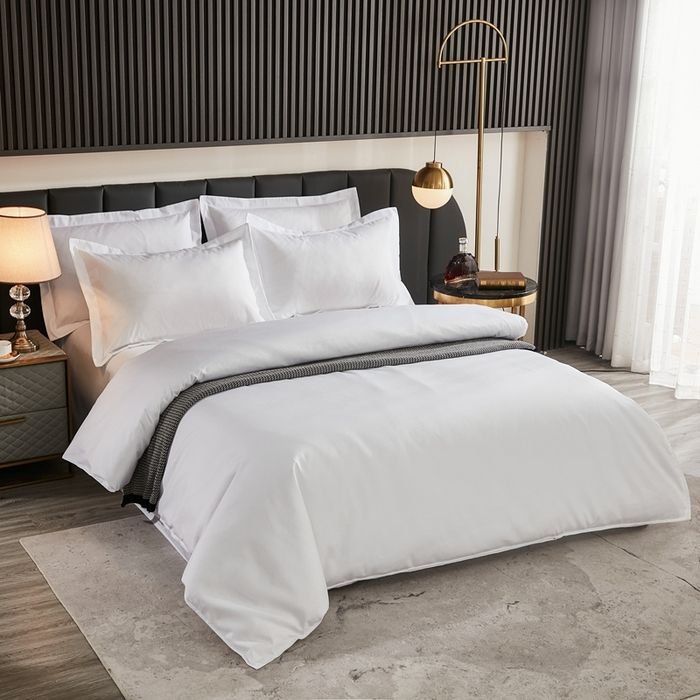 Soft Customized White Soft Colors Polyester/ Cotton Bedding Set Luxury Comforter Linen Bedding Set Flat Sheet Sets