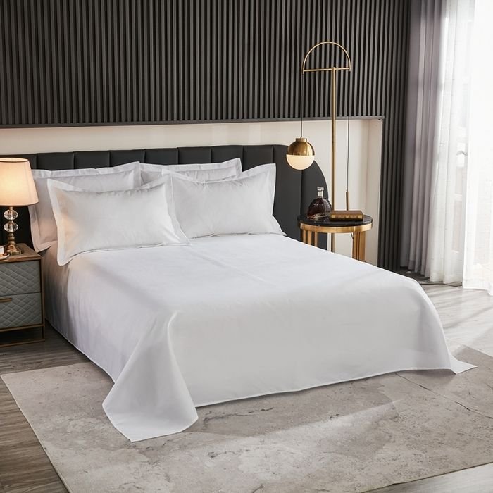 Soft Customized White Soft Colors Polyester/ Cotton Bedding Set Luxury Comforter Linen Bedding Set Flat Sheet Sets