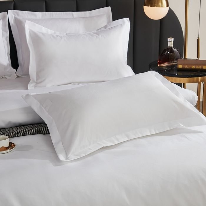 Soft Customized White Soft Colors Polyester/ Cotton Bedding Set Luxury Comforter Linen Bedding Set Flat Sheet Sets