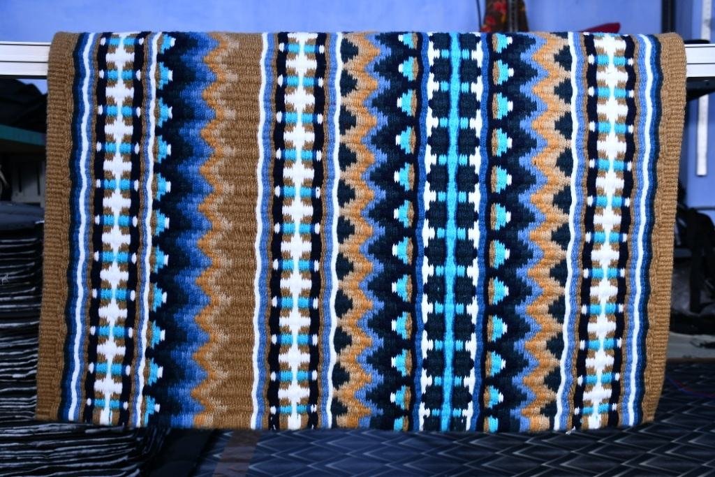 Wholesale Supplier Australia Wool Customizable Western Horse Saddle Pad for Horse Racing Glitter Equestrian Perfect Companion