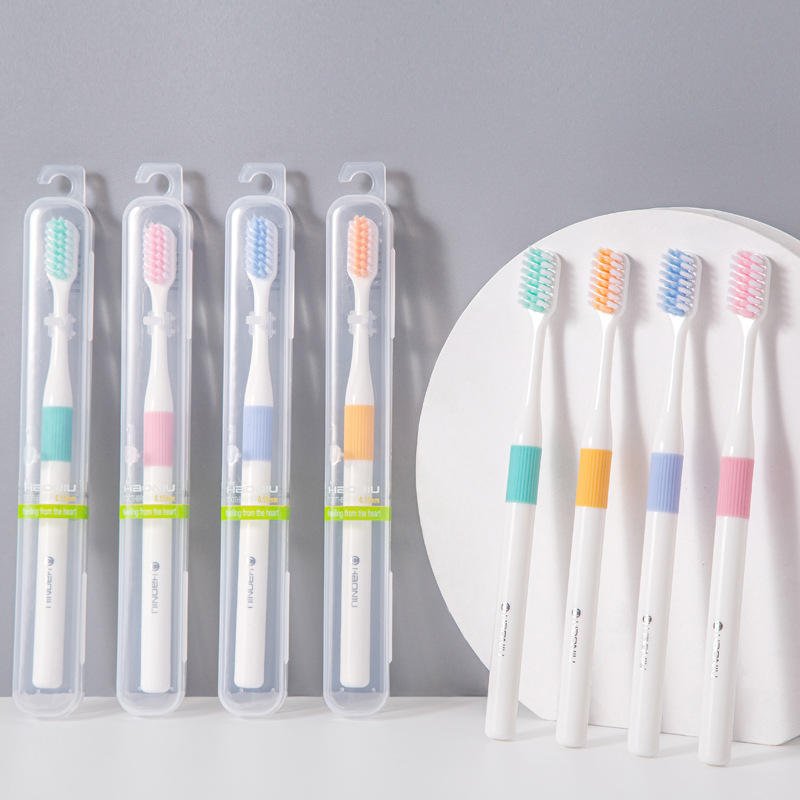 High-End Adults Toothbrush with Soft Nylon Bristle and Plastic Handle Boxed Independent Travel Wholesale From Department Store