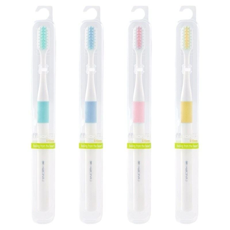 High-End Adults Toothbrush with Soft Nylon Bristle and Plastic Handle Boxed Independent Travel Wholesale From Department Store