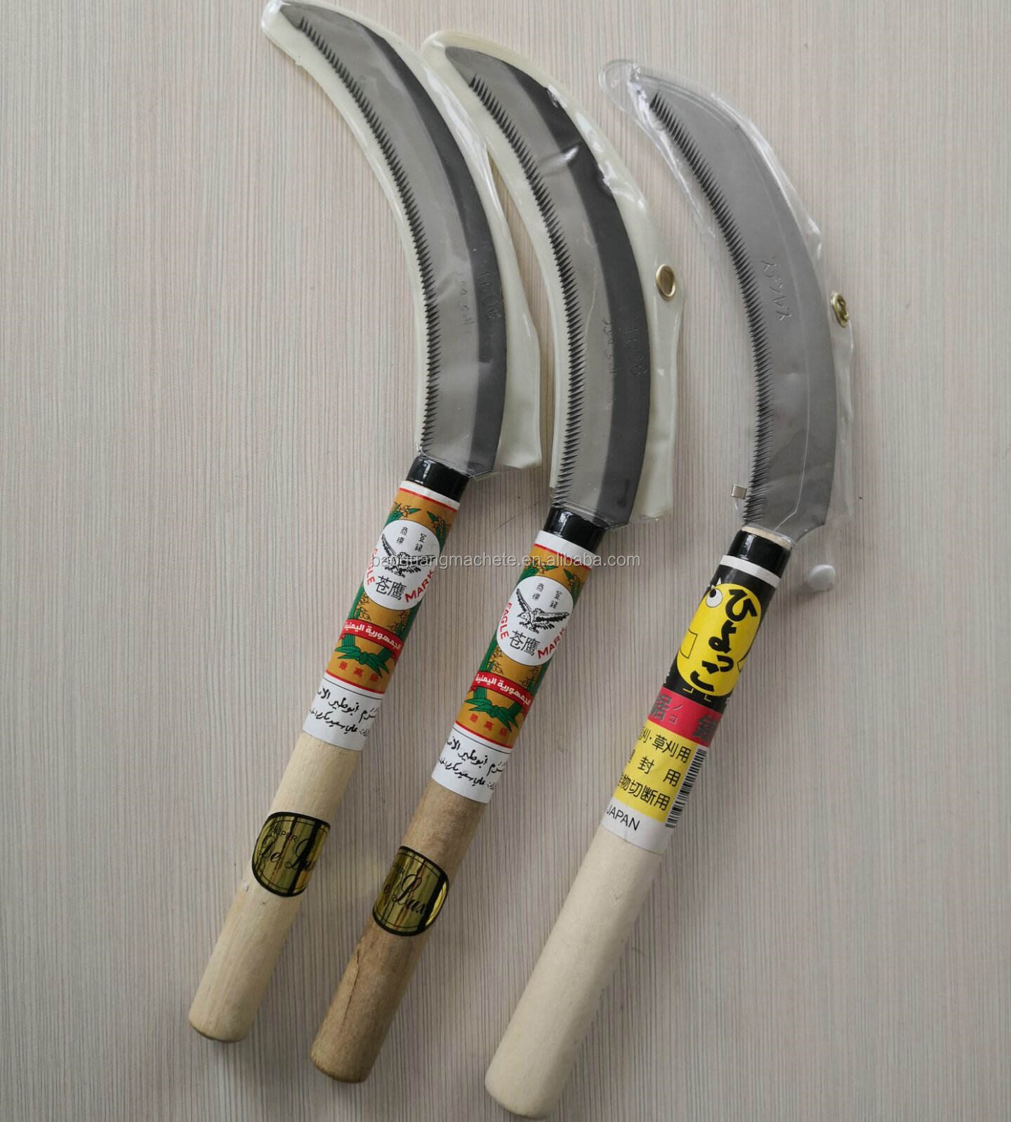 Japanese Wood Handle Agricultural Sickle for Grass Farming
