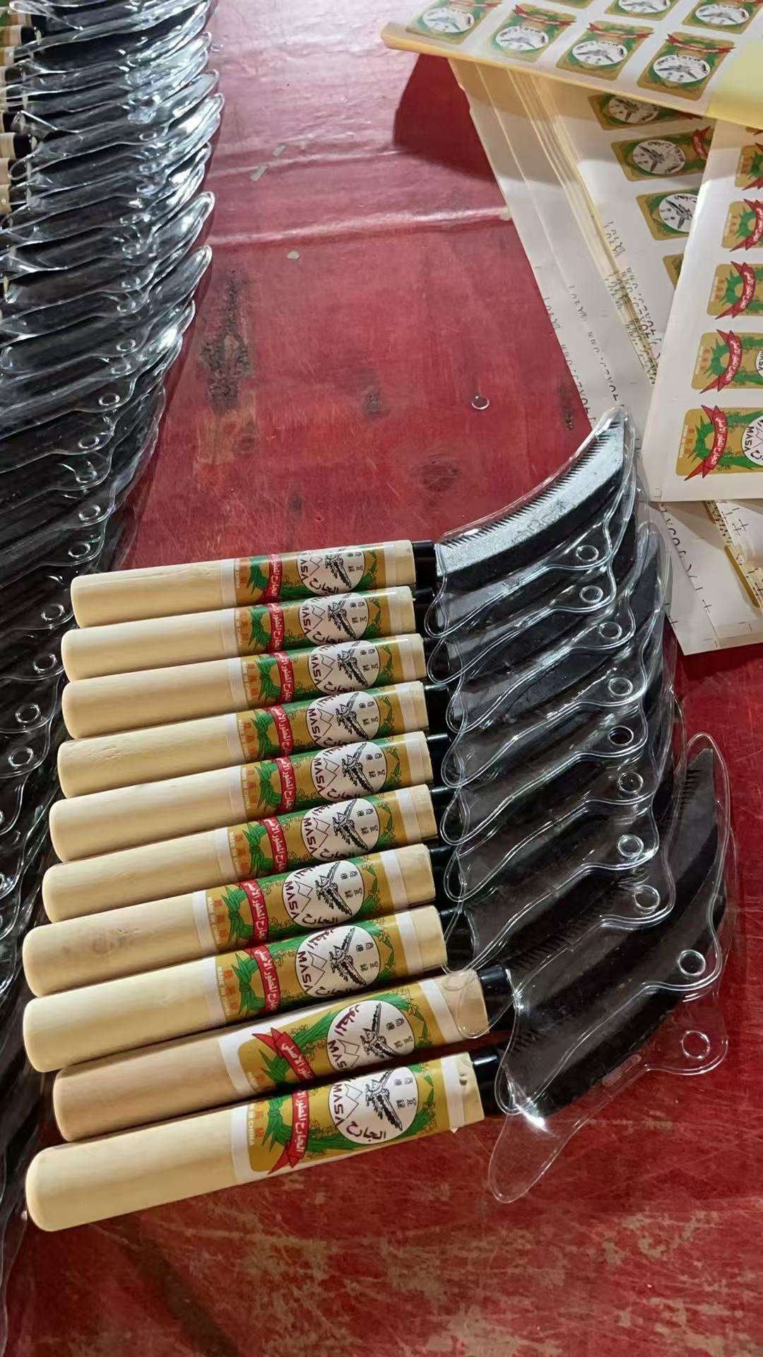 Yemen Market Industrial Grade Agricultural Farm Hand Tools Harvesting Sickle with Wooden/Plastic Handle and Steel Blade